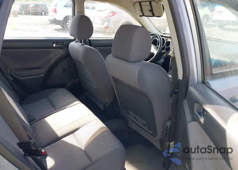 2004 Toyota Matrix Xr z USA, uszkodzony, nr VIN 2T1LR32E04C226080